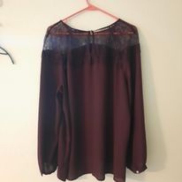 Purple Lace Detailed Top  *BOGO* - Picture 2 of 6